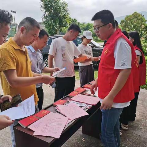 积极宣传护路知识 增强群众护路意识