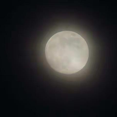 银河镇陇田村幼儿园大班主题活动——礼赞教师节，情满中秋月