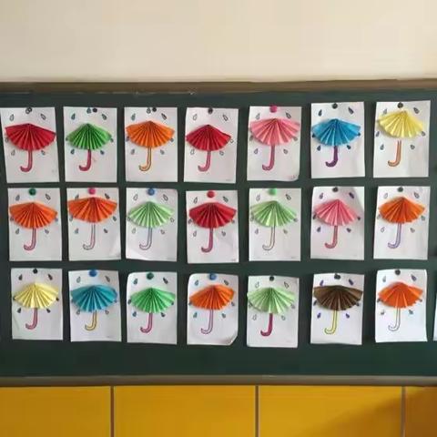 金贝儿幼儿园小三班主题活动：小雨伞