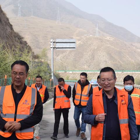 甘南公路事业发展中心检查组赴夏河公路段督查“五一”节前养护生产及安全管理工作