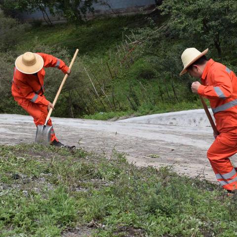 夏河公路段常态化持续开展桥隧养护周活动