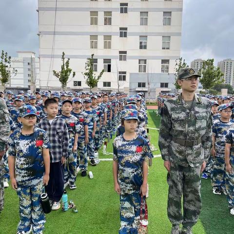 牟城学子风姿飒爽 军训征程意气昂扬