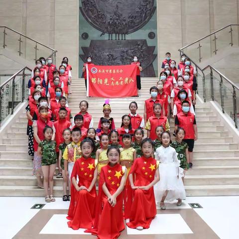 庆祝建党101年，喜迎二十大，志愿服务传承红色文化