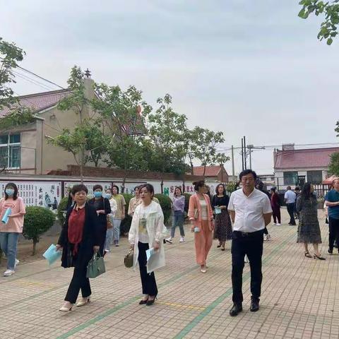 “展学校特色、亮学校风采”——大纸房小学校际交流活动