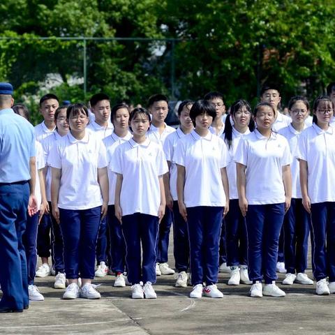 桃“礼”满天下 九月谢师恩