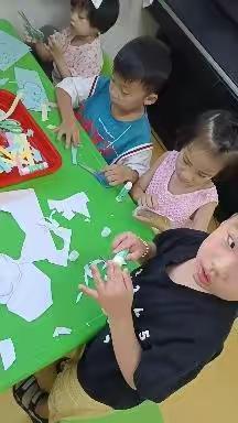 长兴城实验幼儿园（中一班）第三周日常活动