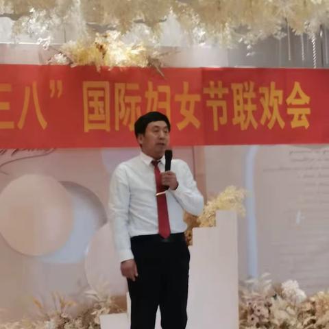 《合唱团》里的“女神”“男神”们