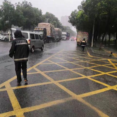 长青街城管2023年6月29日夜班