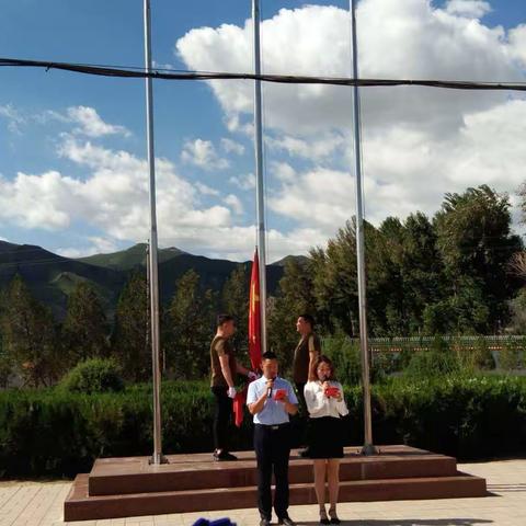 下宫村乡党委举行“庆七一”活动