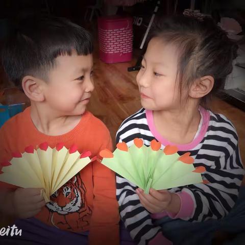 迪斯尼幼儿园大二班来了一群漂亮的孔雀🦚