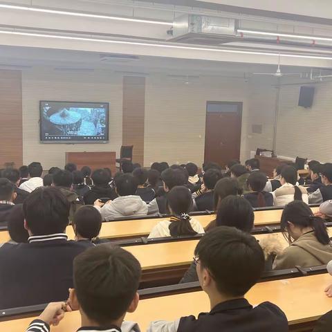 谱写社团情，绝唱青春梦