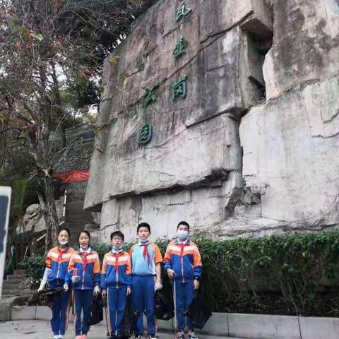 学习雷锋精神，争做城市美容师