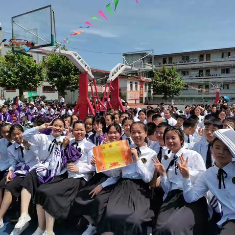 “班班有歌声”红歌合唱比赛