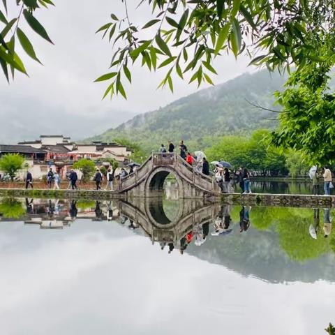 黄山行～雨中的宏村