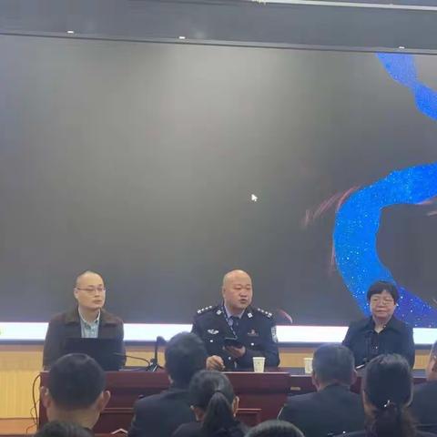 压力管理和正念减压--心理专家教民警调节压力