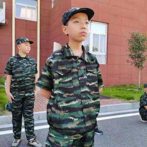 武汉阳光领袖夏令营：小孩子暑假夏令营怎么选择合适的营期？