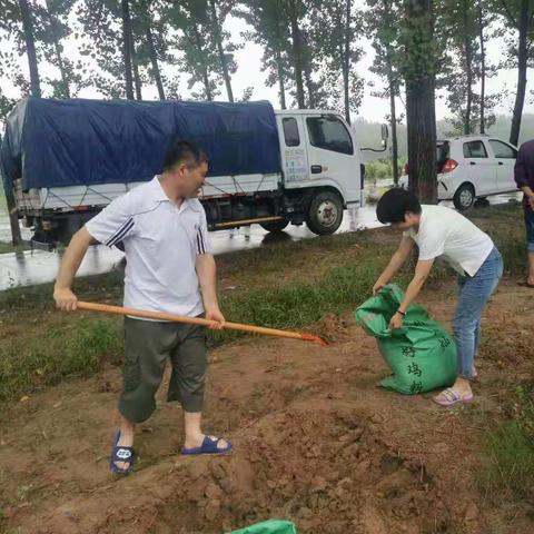 众志成城共同构筑一道防护堤