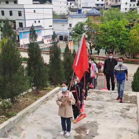 学习雷峰，争做新时代好少年