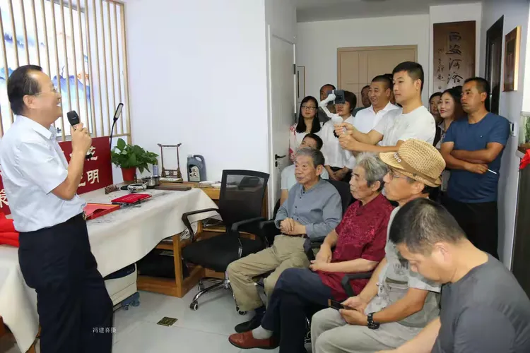 资深文化名人刘兆英先生与原西安楼观台旅游发展有限公司原董事长
