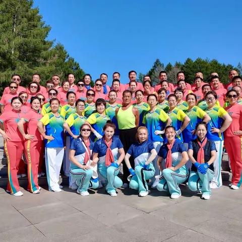 佳木斯大塔健身辅导总站与桦南健身操协会交流展演佳操活动