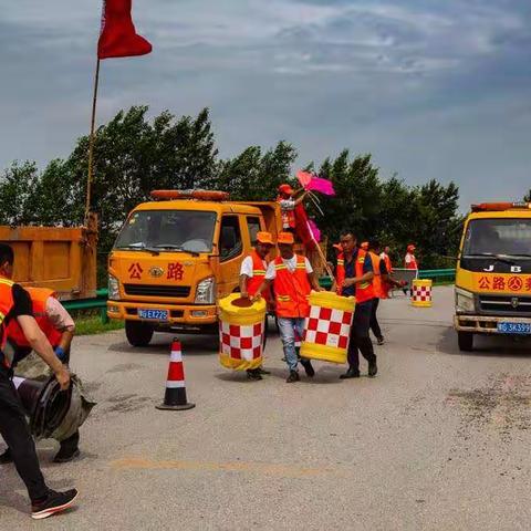 以练促防 筑牢汛期安全防线 —通辽市公路养护中心大沁他拉分中心2022防汛应急演练