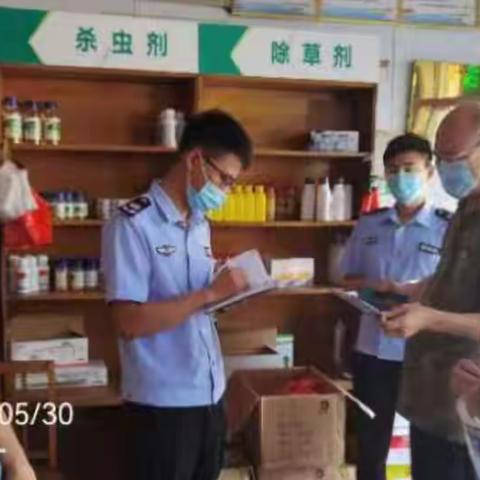 强化农资执法，护航“三夏”生产  综合行政执法局在行动