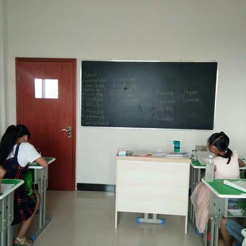 8.1号三四年级英语作业