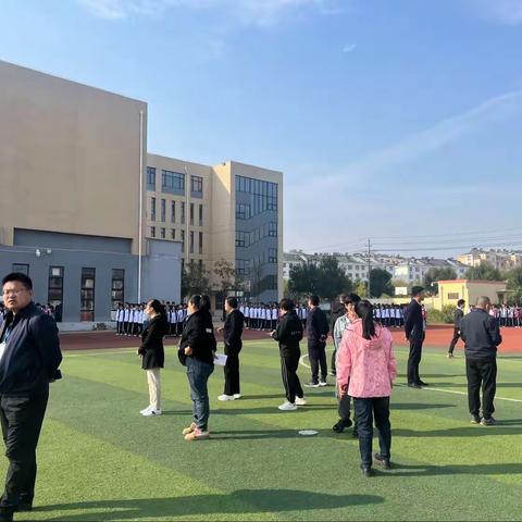 家校共携手 同心促成长——我校初一年级举行“教育教学开放周”活动