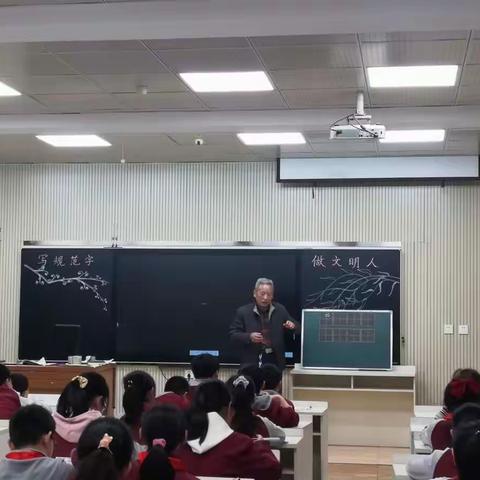 长庆八中开展“写规范字，做文明人”书法培训活动