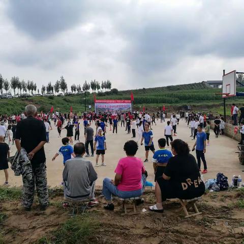 首届忻州市忻府区董村镇刘家山“苍龙山”杯花毽大赛剪影