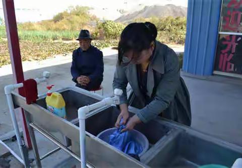 河南民权李艳萍：晚年幸福显孝道 众诚驾校“谝”儿媳