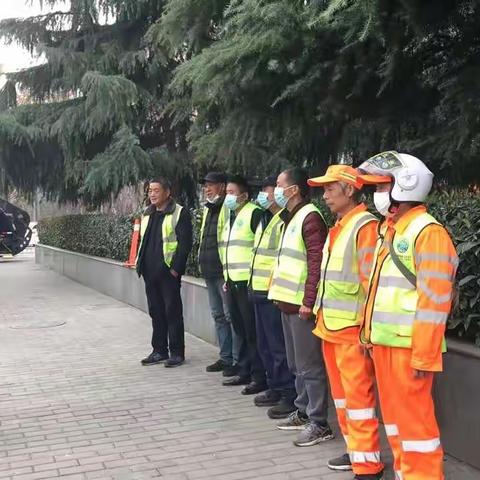 【莲湖·环西】组织好“车场日”活动，提升车辆使用效率。