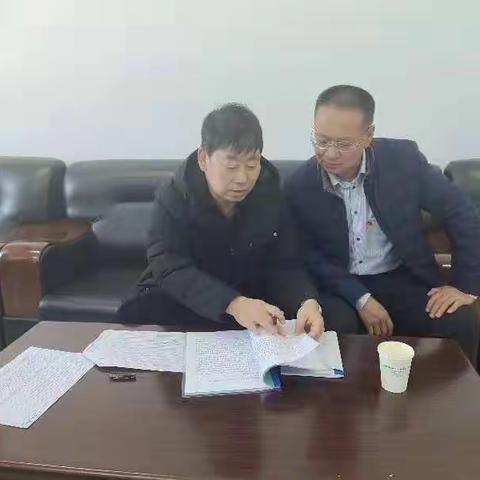 以督导检查，助推基层党建工作上新台阶——教体局党委督查风水梁小学、幼儿园联合党支部党建工作