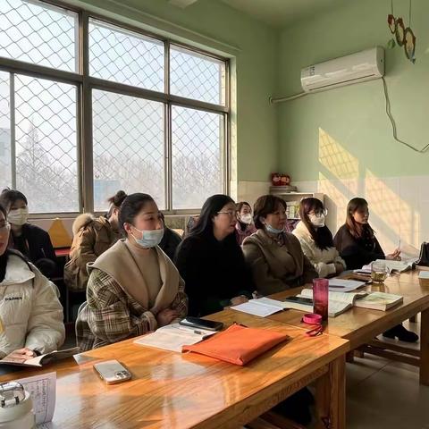 “幼儿成长      教师先行”——                                     鲁城街道田家炳幼儿园新教师展示课活动