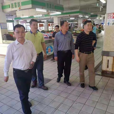海口市林业局党组书记局长冯勇带队督导检查包点单位及野生动物驯养场开展环境卫生整冶工作