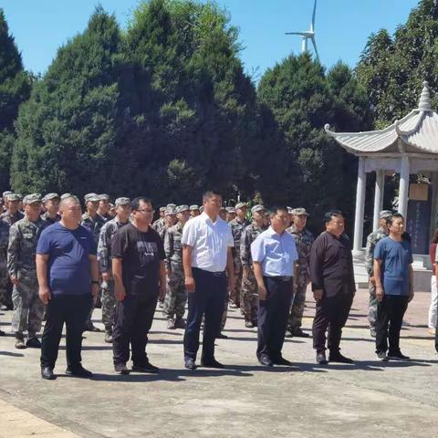 铭记历史、吾辈自强。--邱县开展纪念中国人民抗日战争暨世界反法西斯战争胜利75周年敬献花篮活动