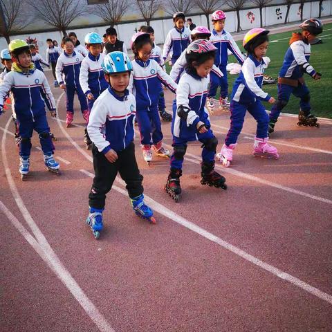 西木佛小学“助力北京冬奥、体验冰雪魅力”冰雪运动进校园系列活动