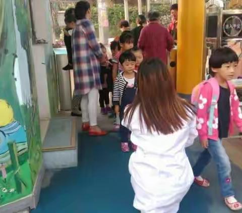 唐山幼儿师范高等专科学校附属幼儿园卫生保健之晨检