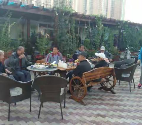 重阳节郭家巷村为老年人发福利！