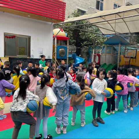 仁怀市迎奥幼儿园大大班星期五篮球课🏀