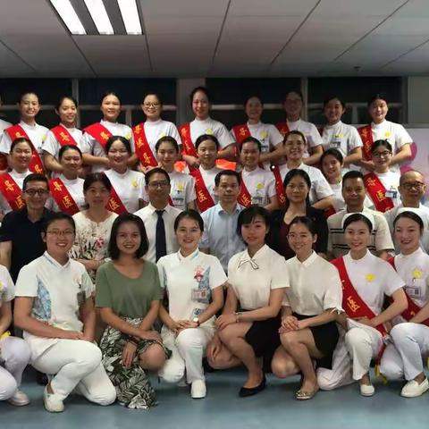 绶带仪式和首批岗陪结业典礼同庆