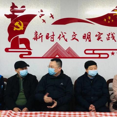 【新时代文明实践】【花园路街道北影社区】  大年初一区领导一行慰问北影社区志愿者