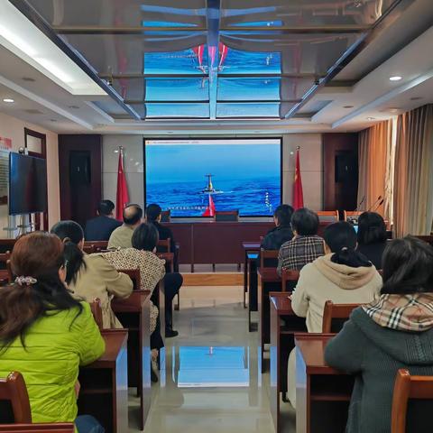 区农业农村局组织党员观看灯塔大课堂第三十五课