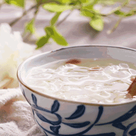 银耳莲子羹SnowFungusSoup