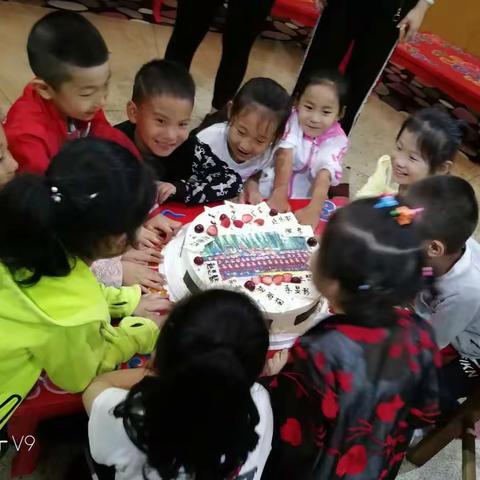 回不去的彩色童年，忘不了的四年时光——2018我们毕业了