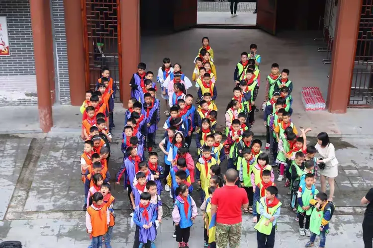 石岗小学2019年研学旅行