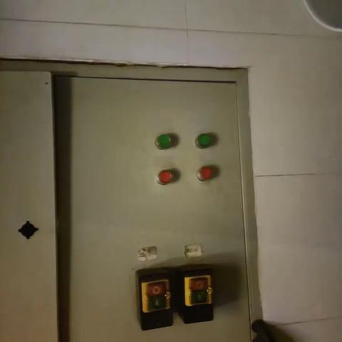 刘家大院铁锅居，2023-7-21-水电气已关闭，库房已收拾，车库已关闭后门已关闭