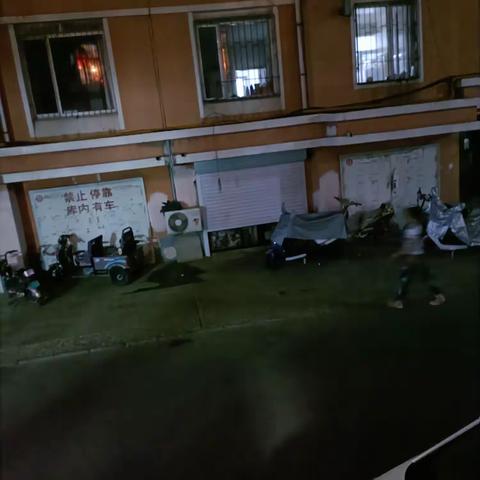 刘家大院铁锅居，2023-6-29-水电气已关闭，库房已收拾，车库已关闭后门已关闭