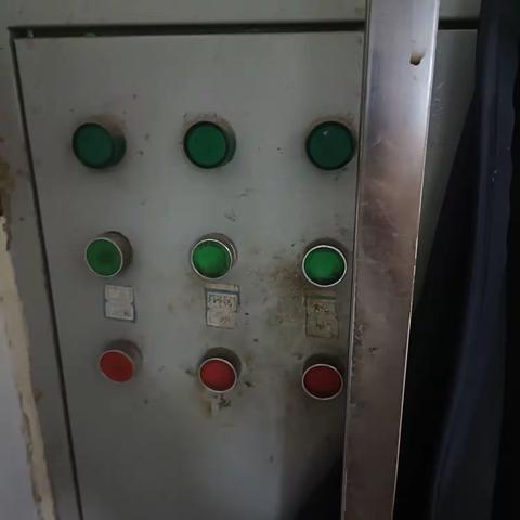 刘家大院铁锅居，2023-7-25-水电气已关闭，库房已收拾，车库已关闭后门已关闭