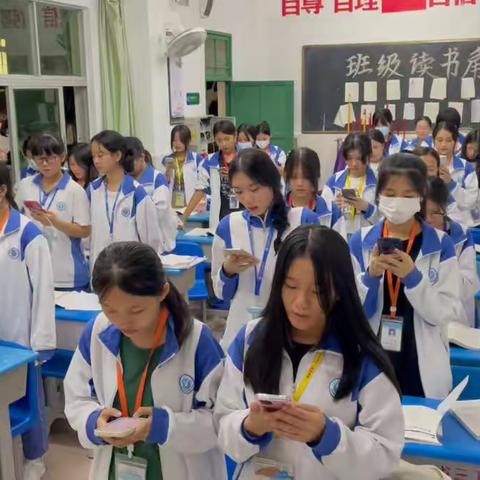 海南省第三卫生学校21级护理7班开展“阅读伴我成长”专题读书分享会暨2022年校园“阅读之星”教育评选活动